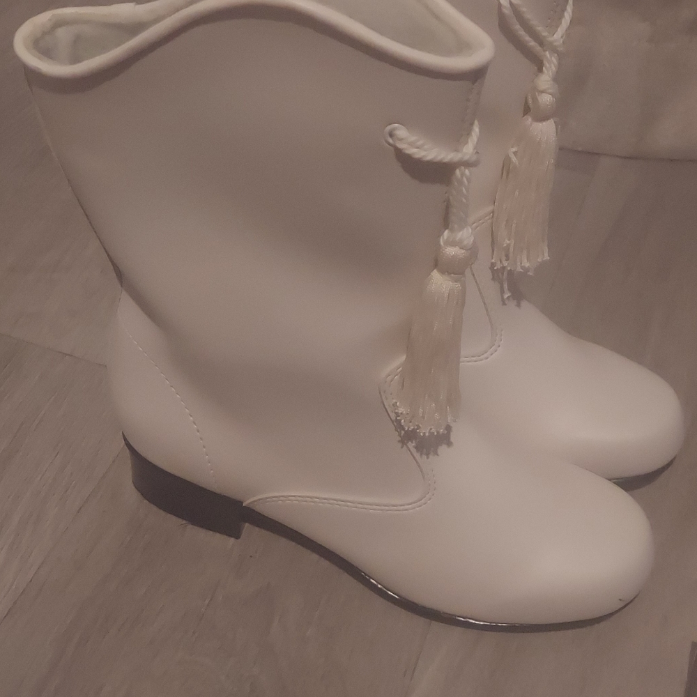 White Majorette-style boots, size 7